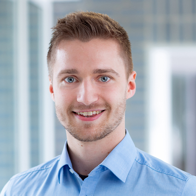 Simon Többen